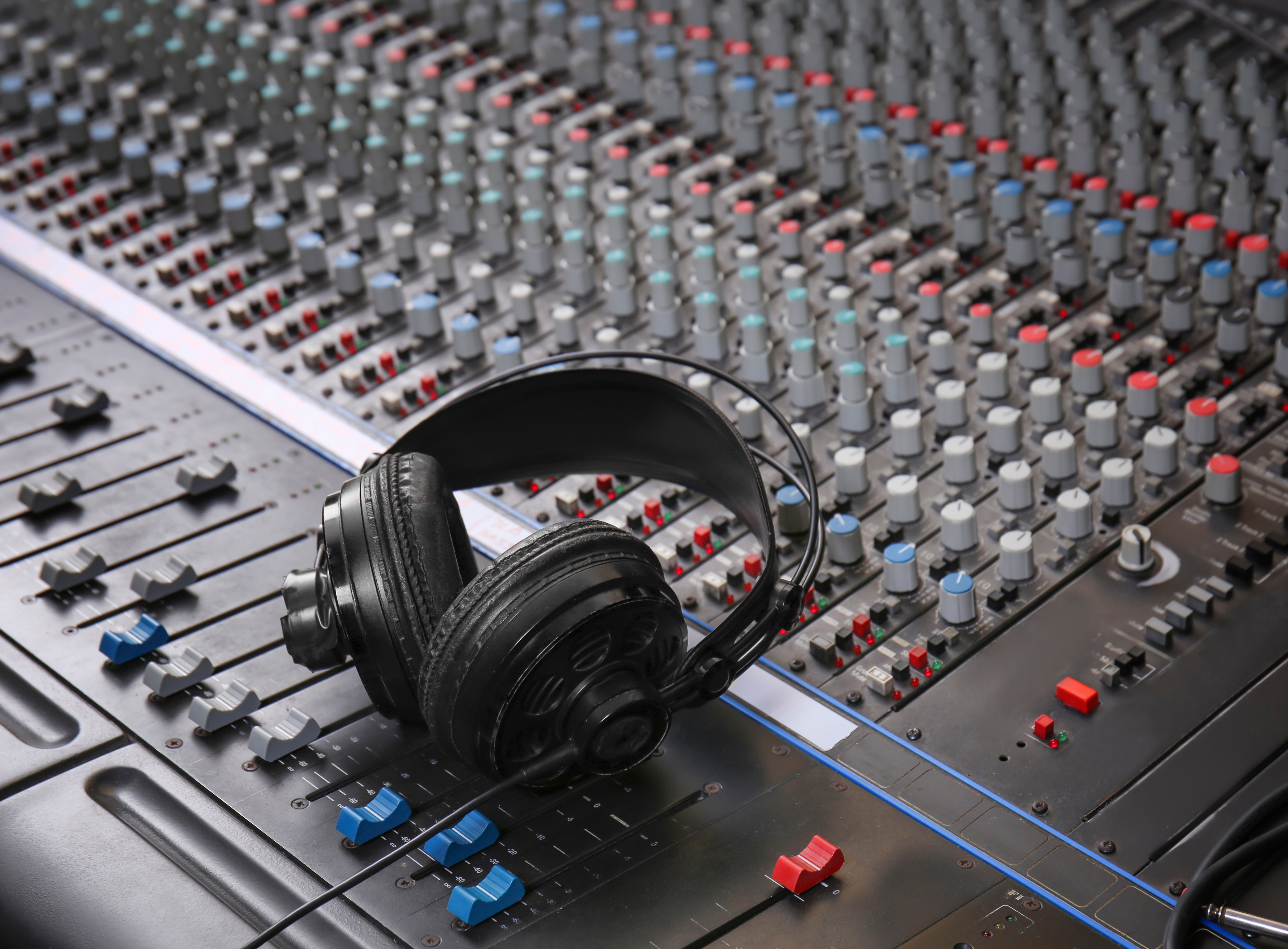 Discover How Headphone Mixers, Monitors & Amplifiers Transform Music Creation