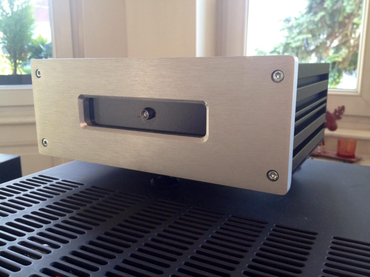 An audio streamer with digital output | HiFiBerry An audio streamer with digital output | HiFiBerry